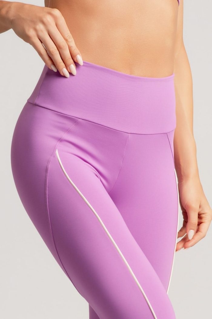 Legging con Recortes y Ribete Contrastante (Orquídea / Vainilla) - Imagen 2